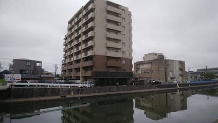 ロイヤルマンション伊勢3