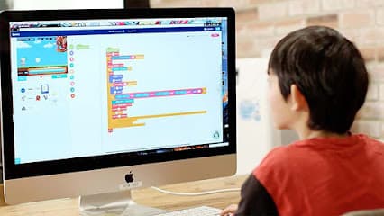 QUREO(キュレオ)プログラミング教室 自立学習RED 伊勢教室