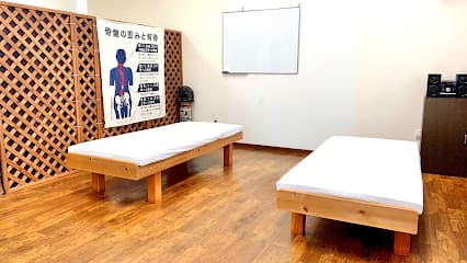 【骨格と自律神経が専門】共同施術院 カイロプラクティック光輝伊勢院