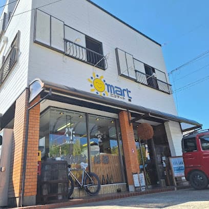 ニコマート酒店(伊勢神宮内宮お膝元の地酒屋)